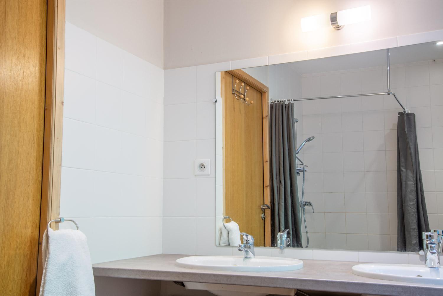 Gite De La Grange - Domaine De Coulagnettes Serverette Ngoại thất bức ảnh